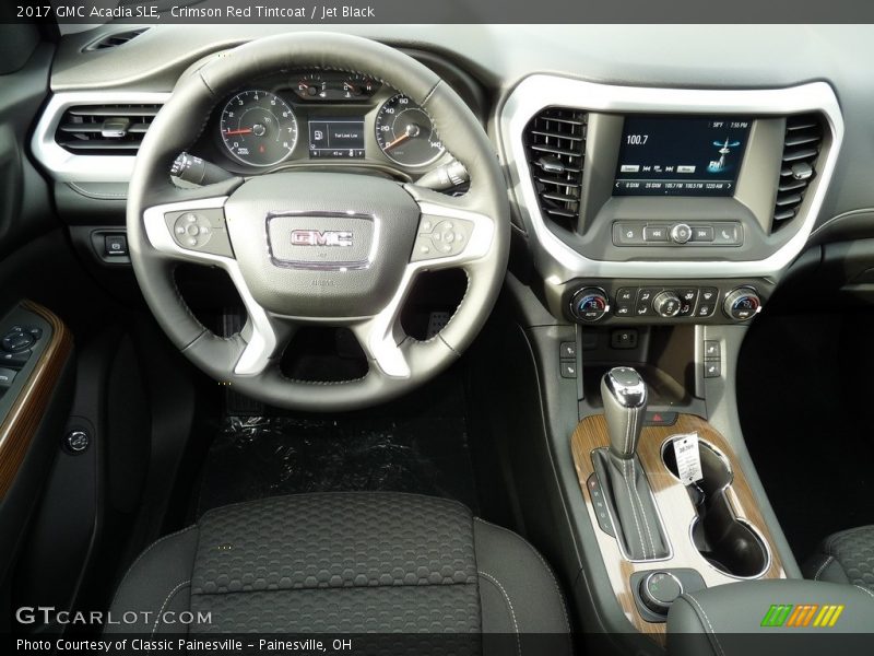 Dashboard of 2017 Acadia SLE