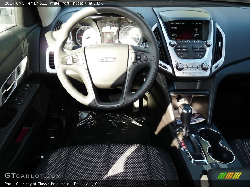 White Frost Tricoat / Jet Black 2017 GMC Terrain SLE