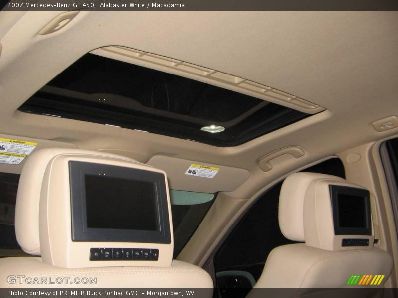 Alabaster White / Macadamia 2007 Mercedes-Benz GL 450