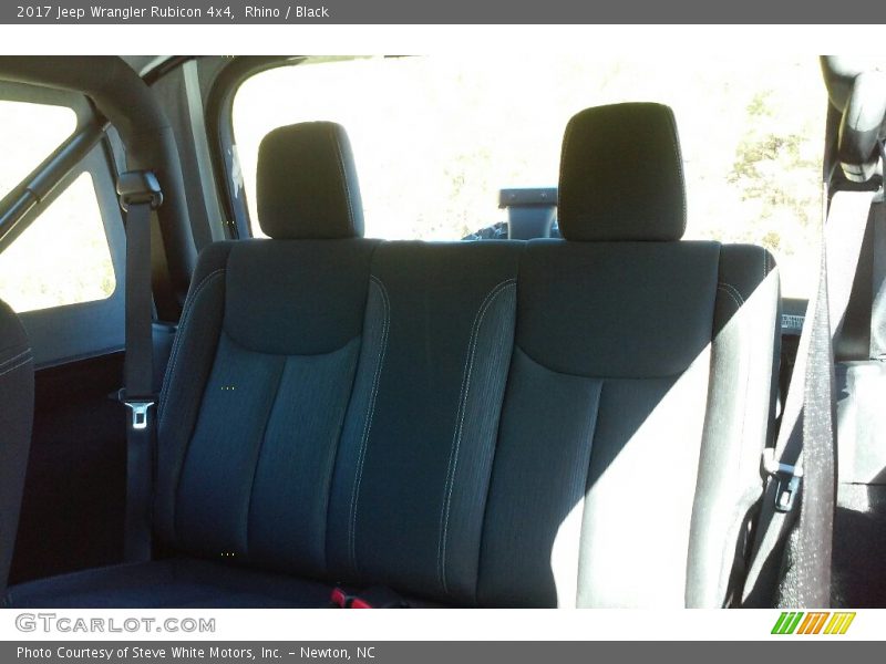 Rhino / Black 2017 Jeep Wrangler Rubicon 4x4