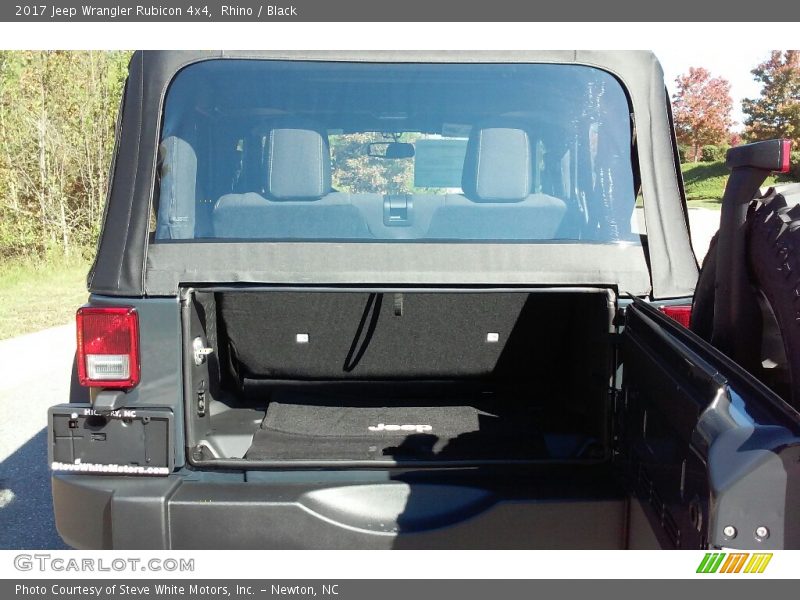 Rhino / Black 2017 Jeep Wrangler Rubicon 4x4