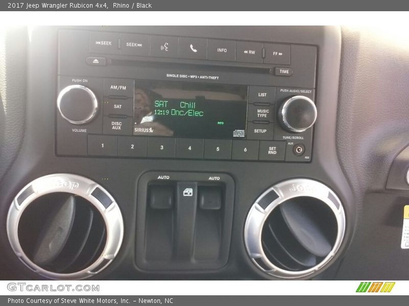Rhino / Black 2017 Jeep Wrangler Rubicon 4x4