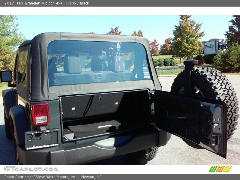 Rhino / Black 2017 Jeep Wrangler Rubicon 4x4