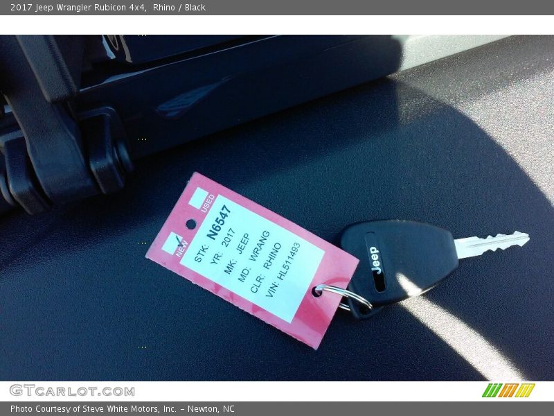 Rhino / Black 2017 Jeep Wrangler Rubicon 4x4