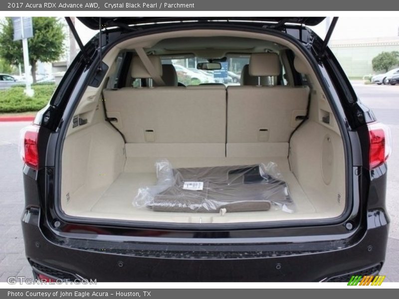  2017 RDX Advance AWD Trunk
