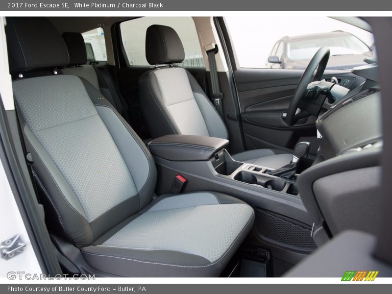 White Platinum / Charcoal Black 2017 Ford Escape SE