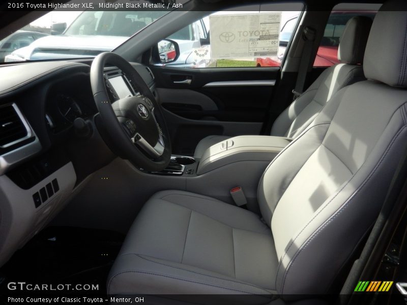 Midnight Black Metallic / Ash 2016 Toyota Highlander XLE
