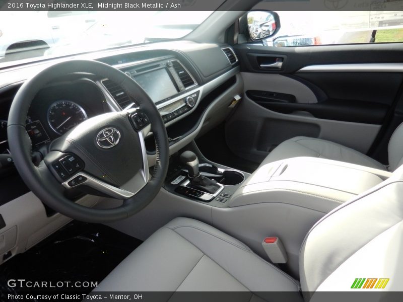 Midnight Black Metallic / Ash 2016 Toyota Highlander XLE