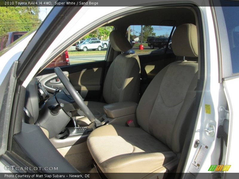 Super White / Sand Beige 2010 Toyota RAV4 I4 4WD