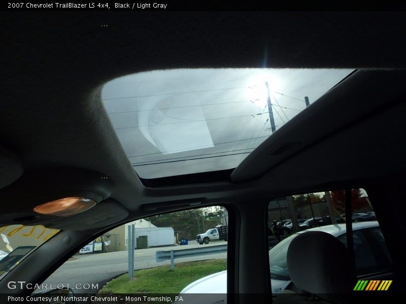 Black / Light Gray 2007 Chevrolet TrailBlazer LS 4x4