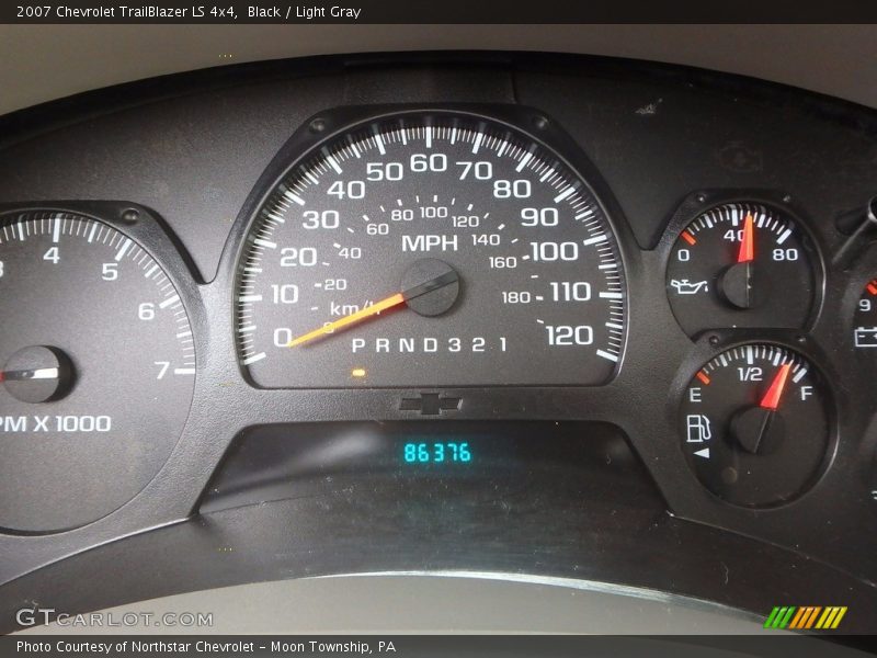 Black / Light Gray 2007 Chevrolet TrailBlazer LS 4x4