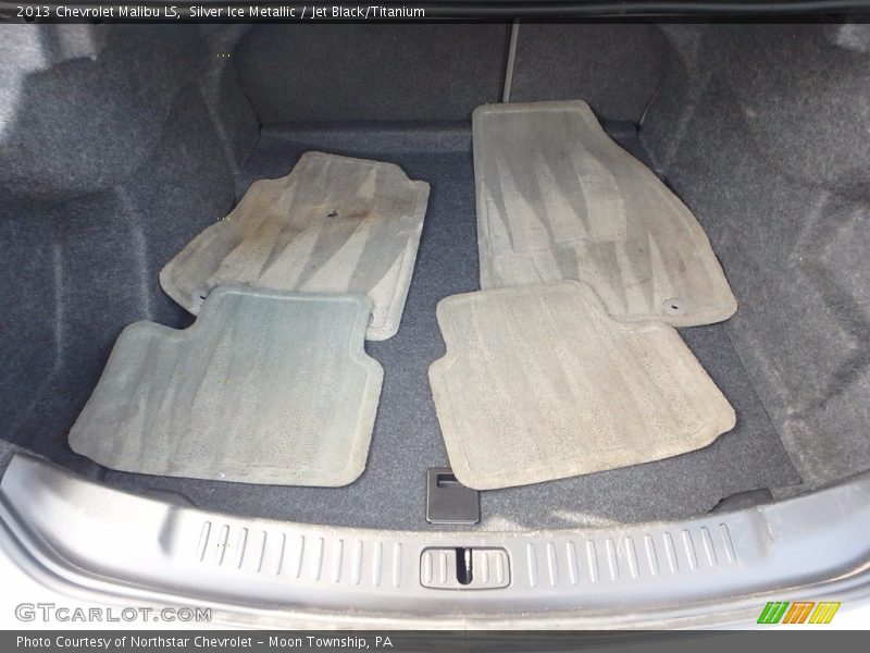 Silver Ice Metallic / Jet Black/Titanium 2013 Chevrolet Malibu LS