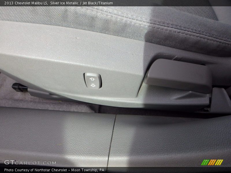 Silver Ice Metallic / Jet Black/Titanium 2013 Chevrolet Malibu LS