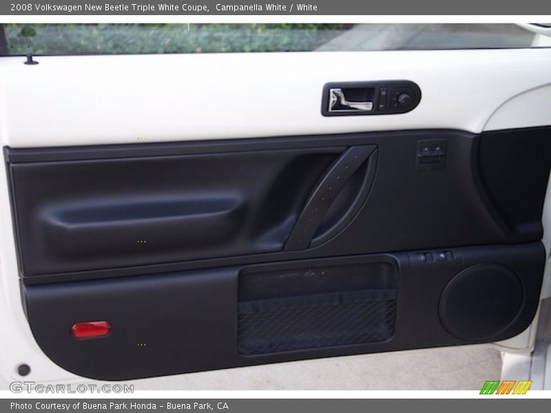 Campanella White / White 2008 Volkswagen New Beetle Triple White Coupe