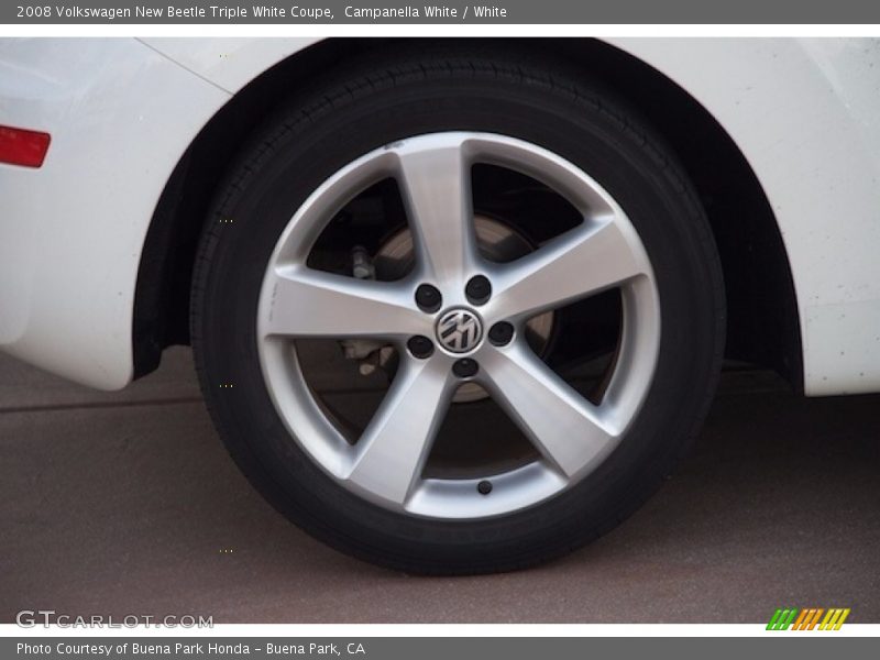 Campanella White / White 2008 Volkswagen New Beetle Triple White Coupe