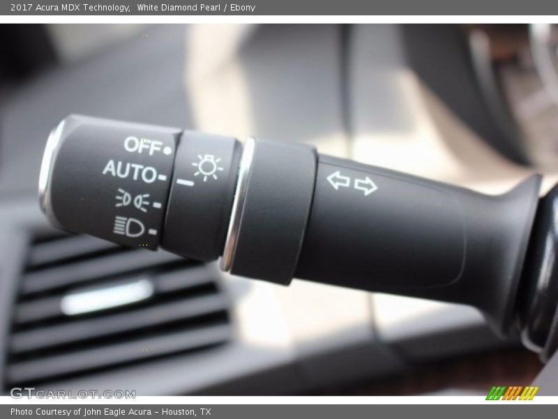 White Diamond Pearl / Ebony 2017 Acura MDX Technology
