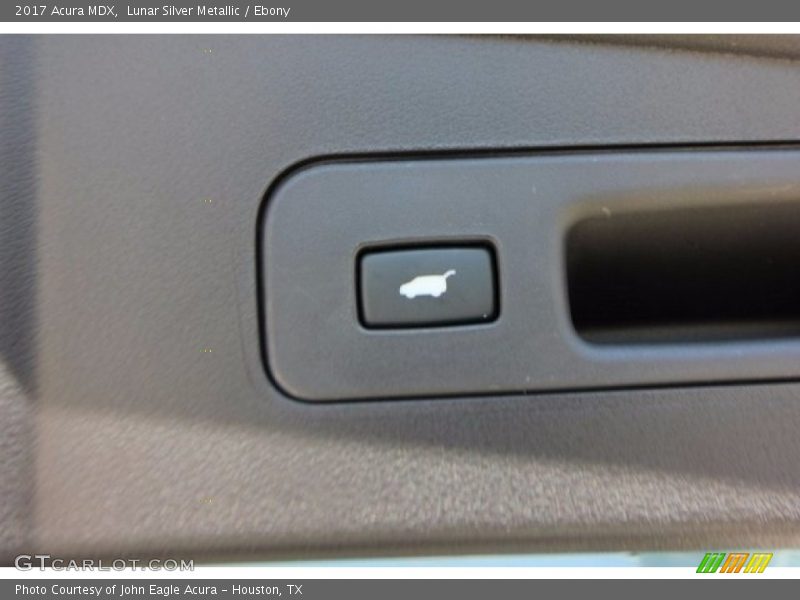 Lunar Silver Metallic / Ebony 2017 Acura MDX