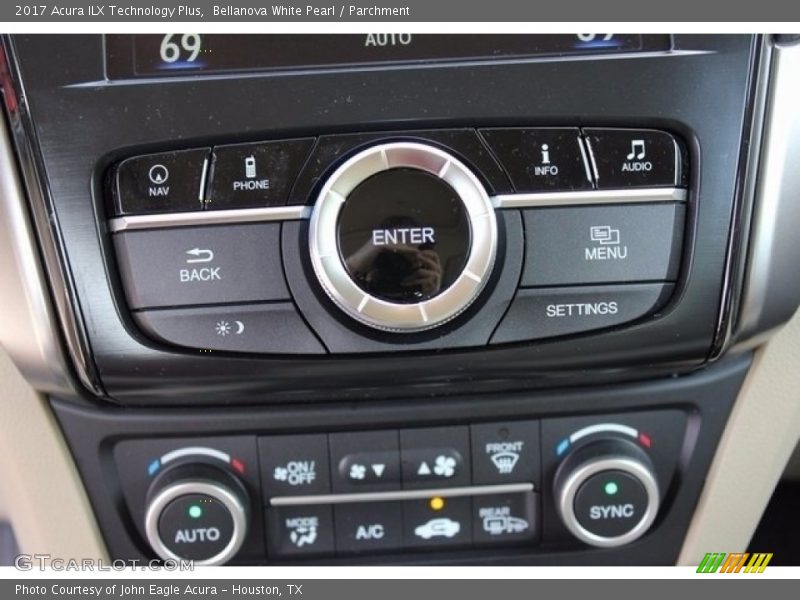 Bellanova White Pearl / Parchment 2017 Acura ILX Technology Plus