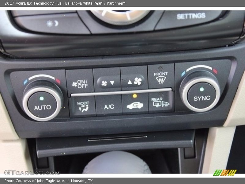Bellanova White Pearl / Parchment 2017 Acura ILX Technology Plus