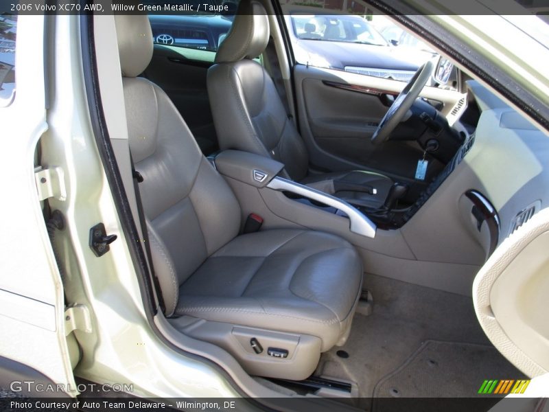 Willow Green Metallic / Taupe 2006 Volvo XC70 AWD