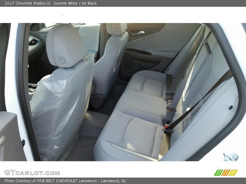Summit White / Jet Black 2017 Chevrolet Malibu LS