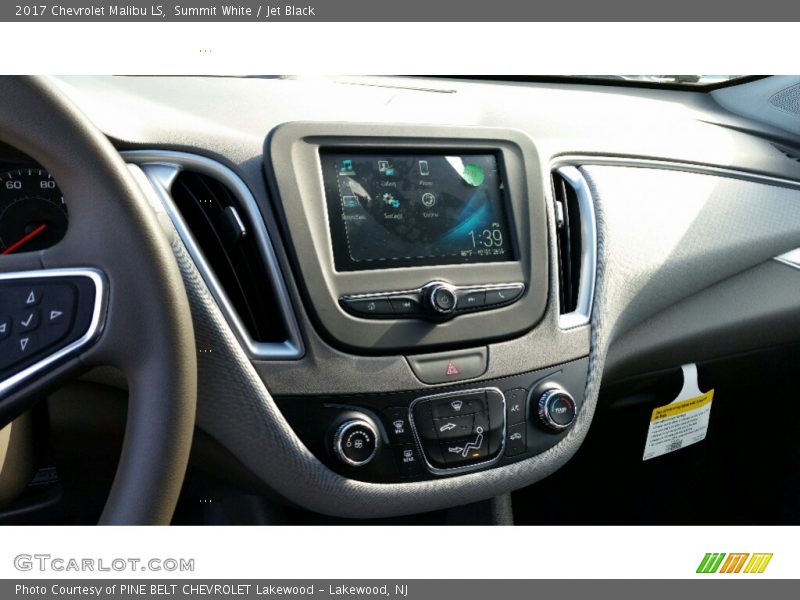 Summit White / Jet Black 2017 Chevrolet Malibu LS