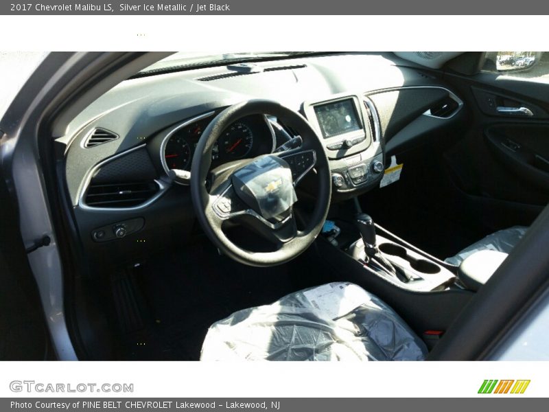 Silver Ice Metallic / Jet Black 2017 Chevrolet Malibu LS