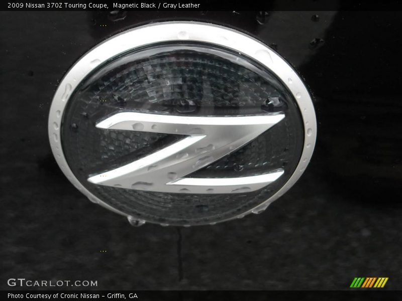 Magnetic Black / Gray Leather 2009 Nissan 370Z Touring Coupe