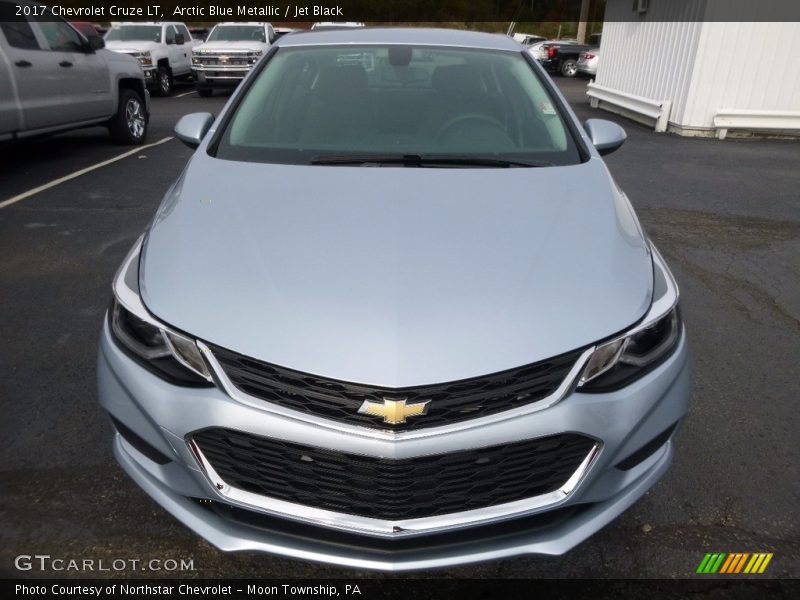 Arctic Blue Metallic / Jet Black 2017 Chevrolet Cruze LT
