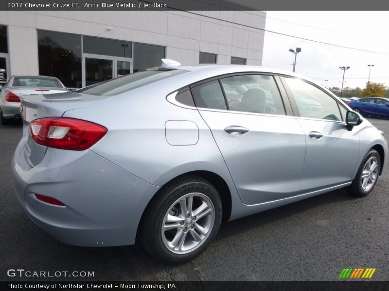 Arctic Blue Metallic / Jet Black 2017 Chevrolet Cruze LT