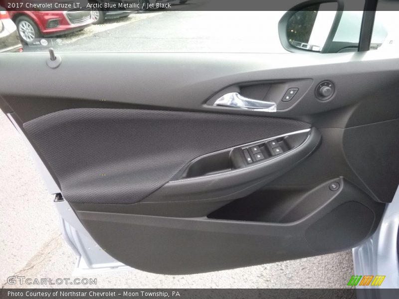 Arctic Blue Metallic / Jet Black 2017 Chevrolet Cruze LT