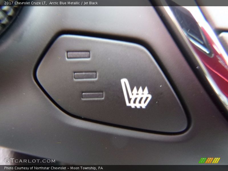 Arctic Blue Metallic / Jet Black 2017 Chevrolet Cruze LT