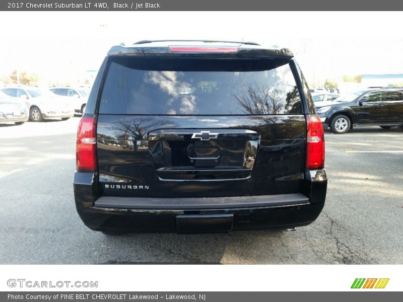 Black / Jet Black 2017 Chevrolet Suburban LT 4WD