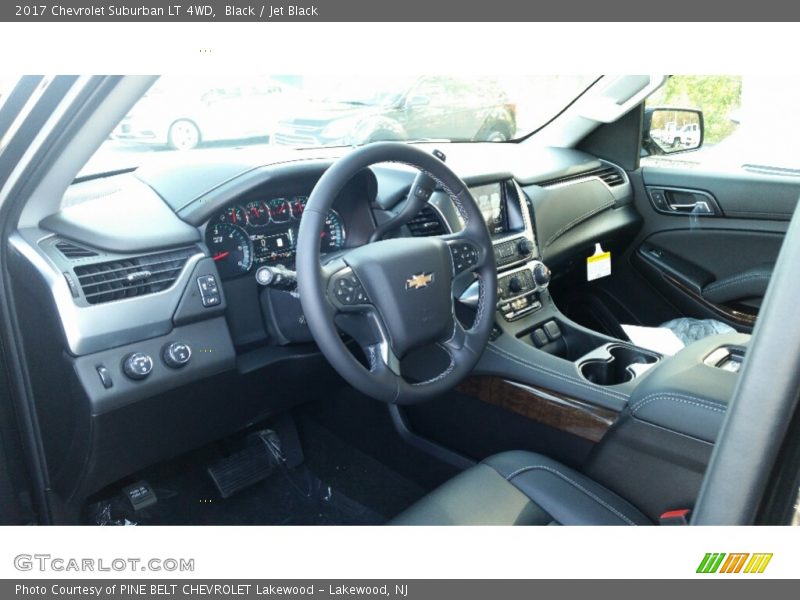 Black / Jet Black 2017 Chevrolet Suburban LT 4WD