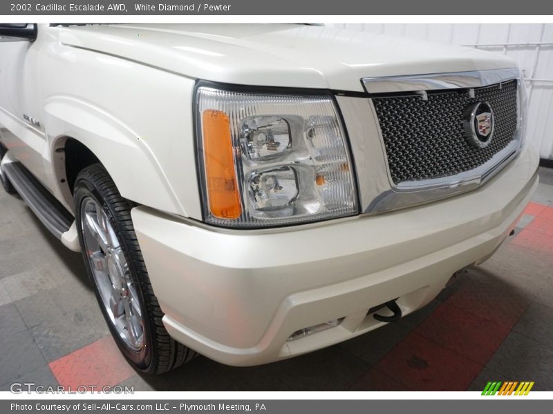 White Diamond / Pewter 2002 Cadillac Escalade AWD