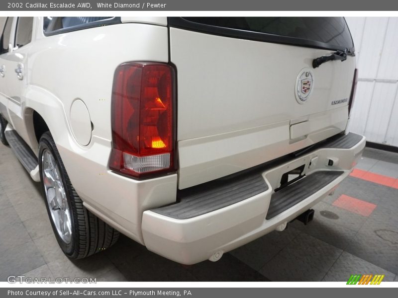 White Diamond / Pewter 2002 Cadillac Escalade AWD