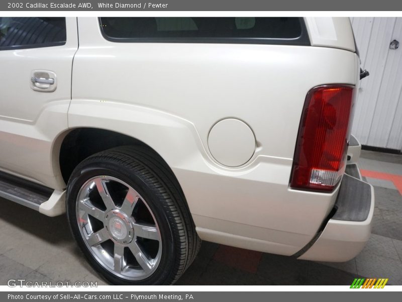 White Diamond / Pewter 2002 Cadillac Escalade AWD