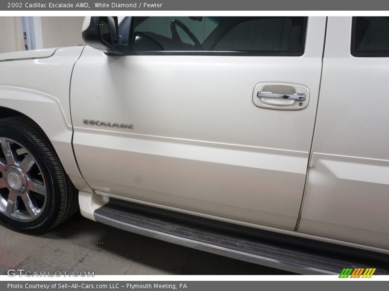 White Diamond / Pewter 2002 Cadillac Escalade AWD