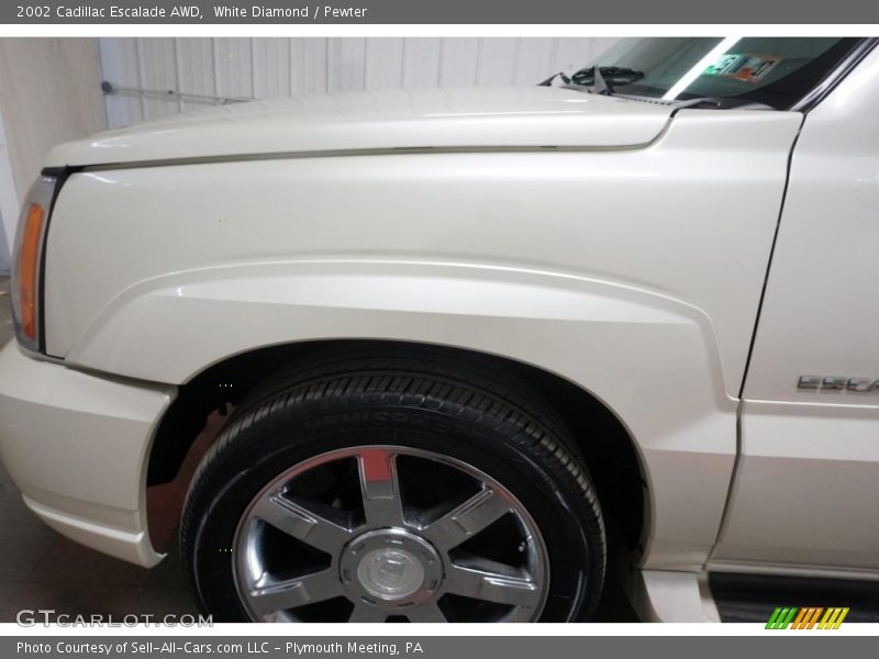 White Diamond / Pewter 2002 Cadillac Escalade AWD