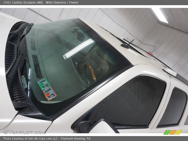 White Diamond / Pewter 2002 Cadillac Escalade AWD