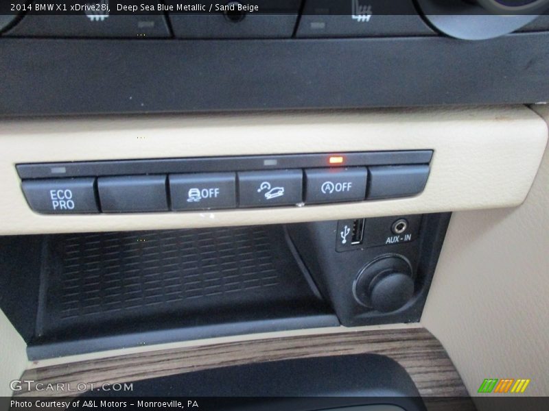 Deep Sea Blue Metallic / Sand Beige 2014 BMW X1 xDrive28i