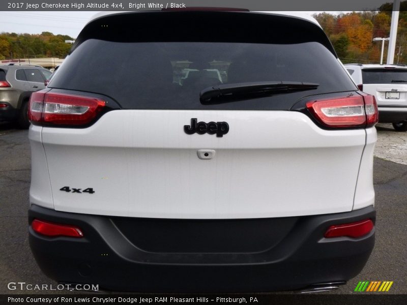 Bright White / Black 2017 Jeep Cherokee High Altitude 4x4