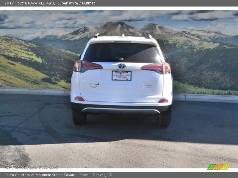 Super White / Nutmeg 2017 Toyota RAV4 XLE AWD