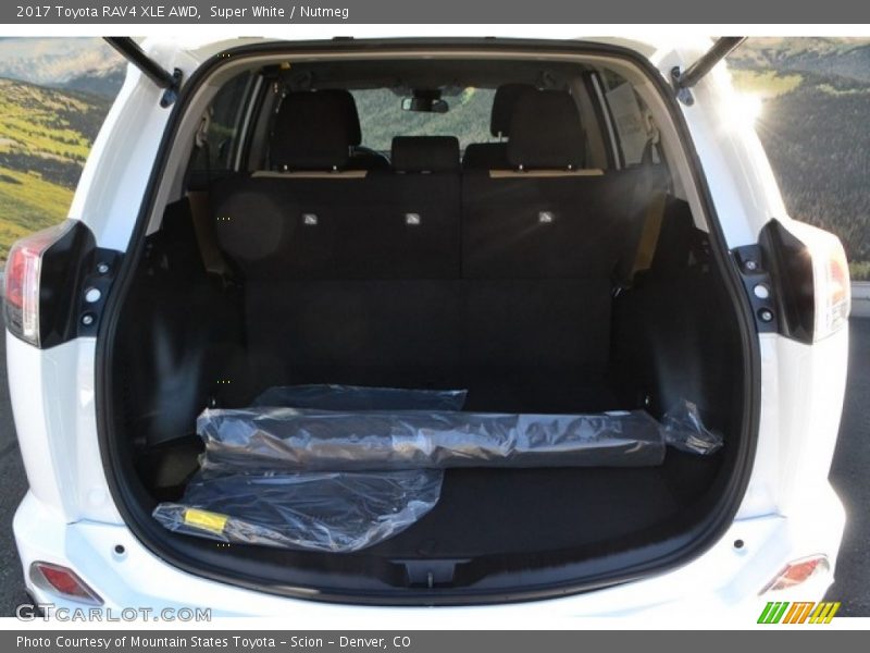 Super White / Nutmeg 2017 Toyota RAV4 XLE AWD