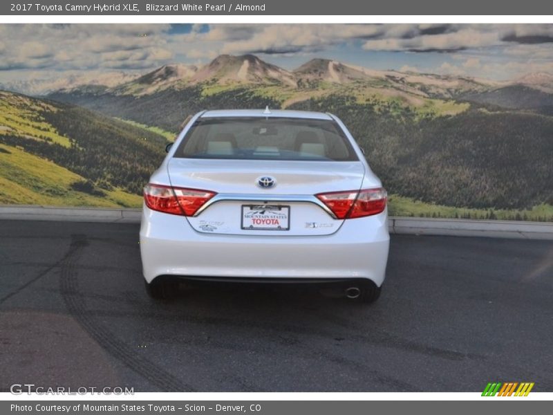 Blizzard White Pearl / Almond 2017 Toyota Camry Hybrid XLE