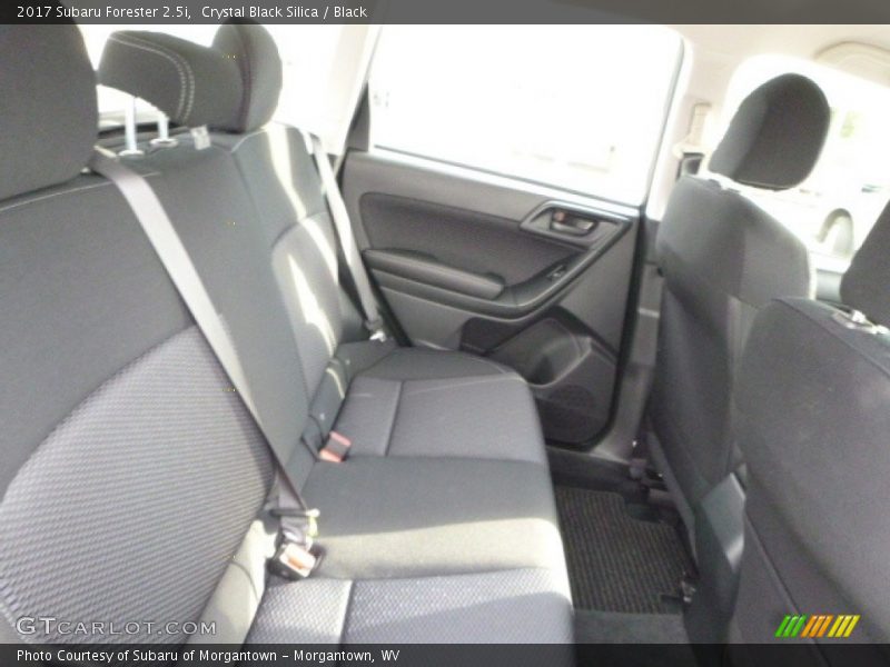 Crystal Black Silica / Black 2017 Subaru Forester 2.5i