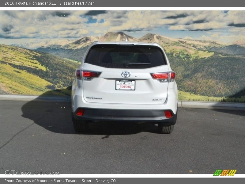 Blizzard Pearl / Ash 2016 Toyota Highlander XLE