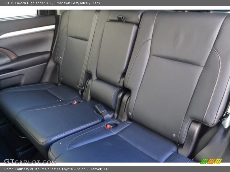 Predawn Gray Mica / Black 2016 Toyota Highlander XLE