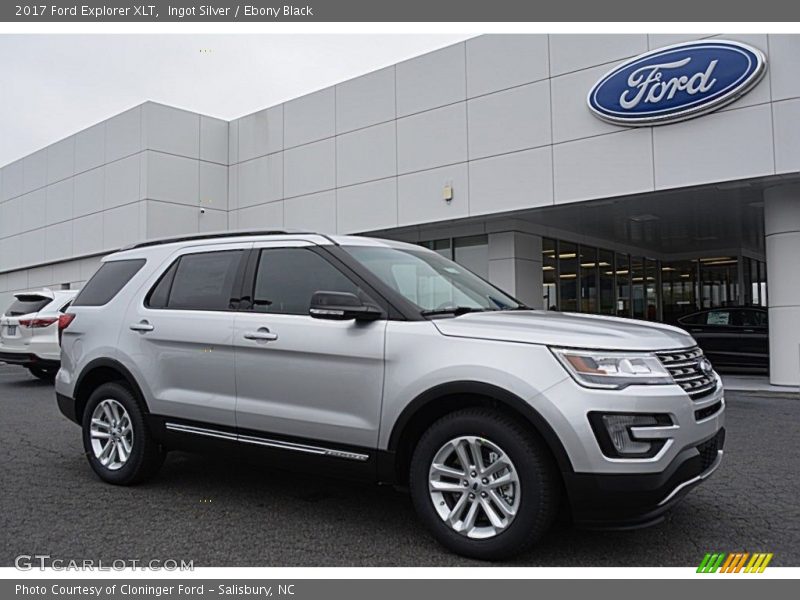 Ingot Silver / Ebony Black 2017 Ford Explorer XLT