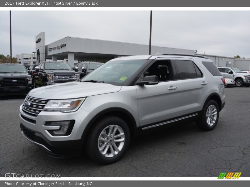 Ingot Silver / Ebony Black 2017 Ford Explorer XLT